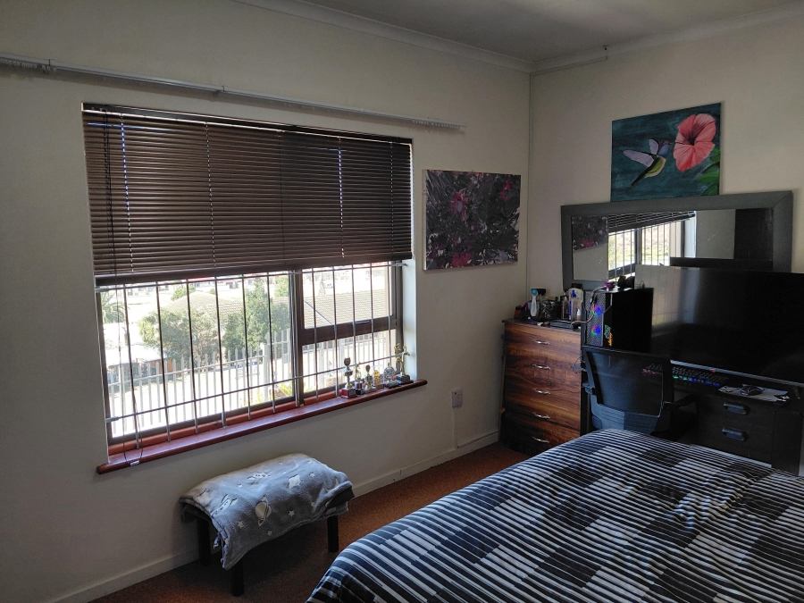 4 Bedroom Property for Sale in Heuwelkruin Eastern Cape